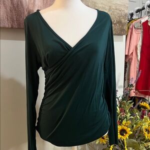 Chic Forest Green V-Neck Women's Long Sleeve Top (R)